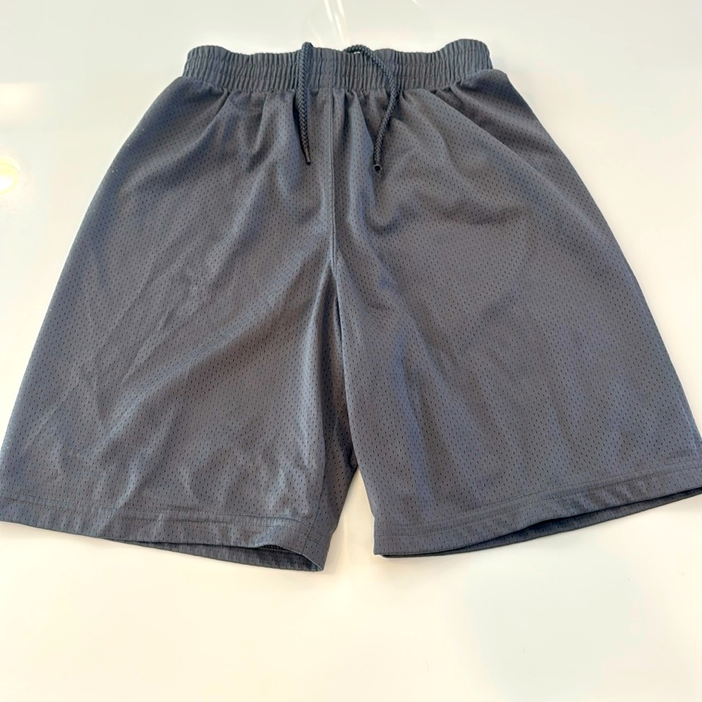 New Balance shorts size M (10-12)